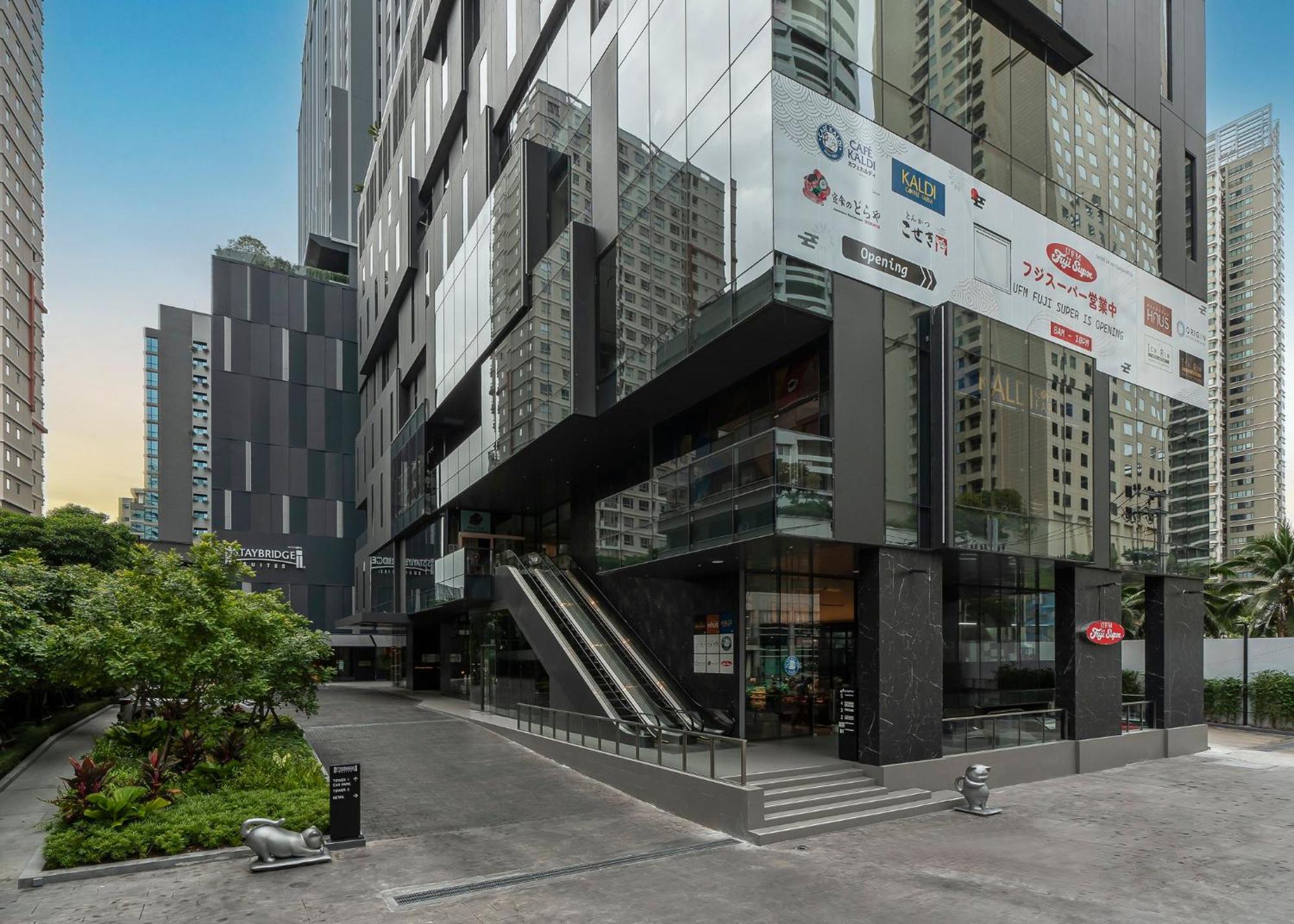 Staybridge Suites Bangkok Sukhumvit, An Ihg Hotel Exterior photo