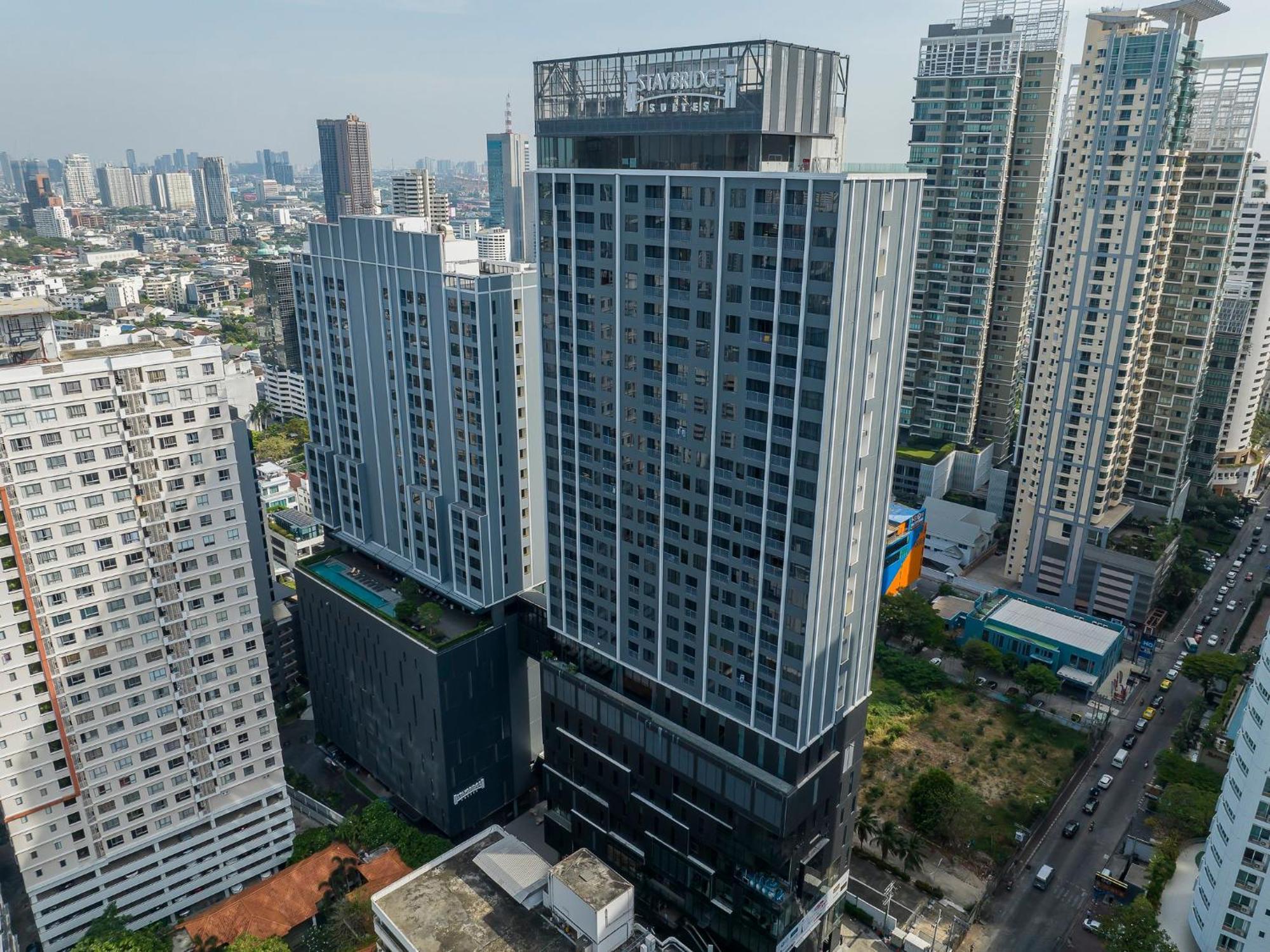 Staybridge Suites Bangkok Sukhumvit, An Ihg Hotel Exterior photo